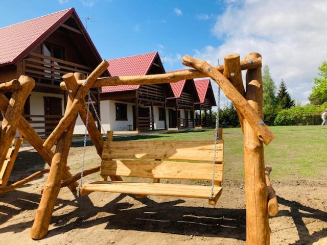 Kalinowy Sad Domki Z Jacuzzi I Sauna Mikołajki Bagian luar foto