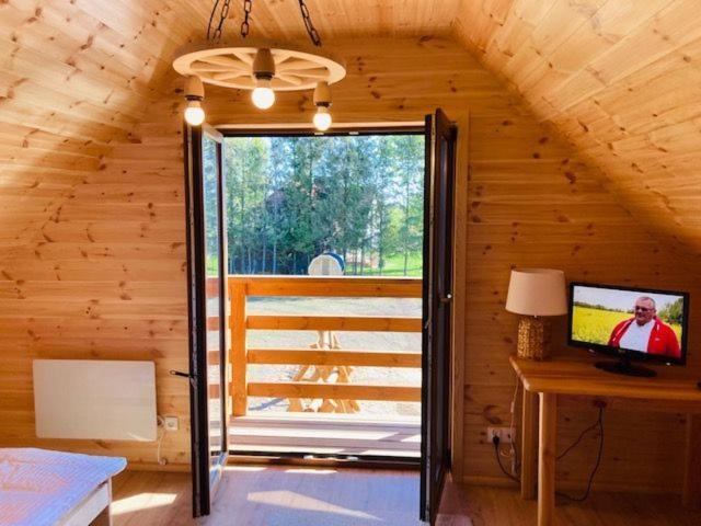 Kalinowy Sad Domki Z Jacuzzi I Sauna Mikołajki Bagian luar foto