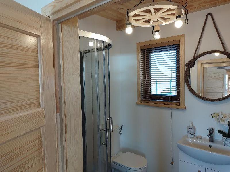 Kalinowy Sad Domki Z Jacuzzi I Sauna Mikołajki Bagian luar foto