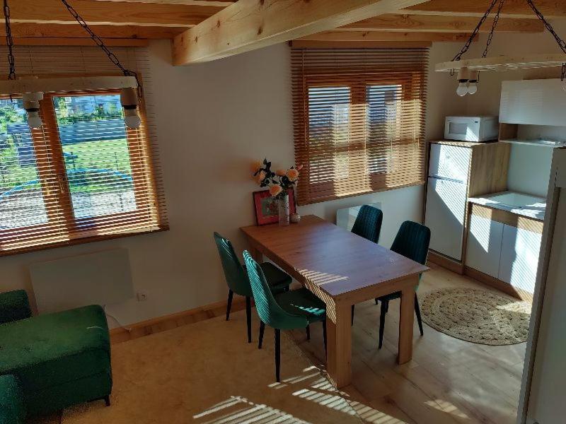 Kalinowy Sad Domki Z Jacuzzi I Sauna Mikołajki Bagian luar foto