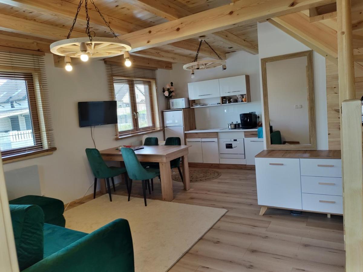 Kalinowy Sad Domki Z Jacuzzi I Sauna Mikołajki Bagian luar foto