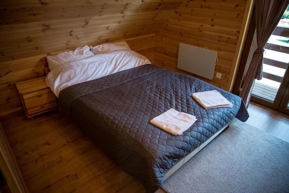 Kalinowy Sad Domki Z Jacuzzi I Sauna Mikołajki Bagian luar foto